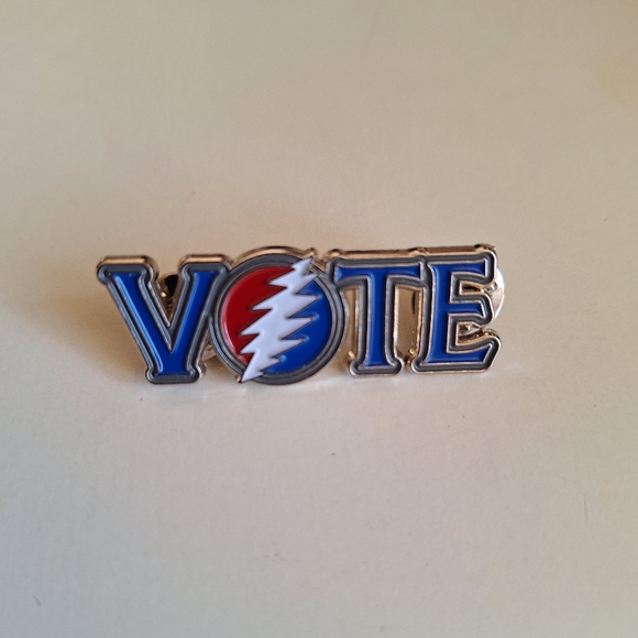 Grateful Dead & Company Vote Pin Numbered - Picture 1 of 5